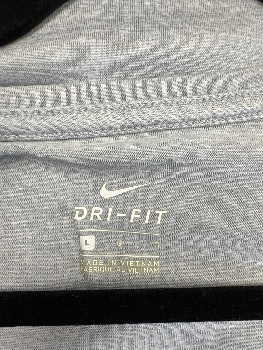 Nike Heather Gray Scoop Neck Short Sleeve Tee